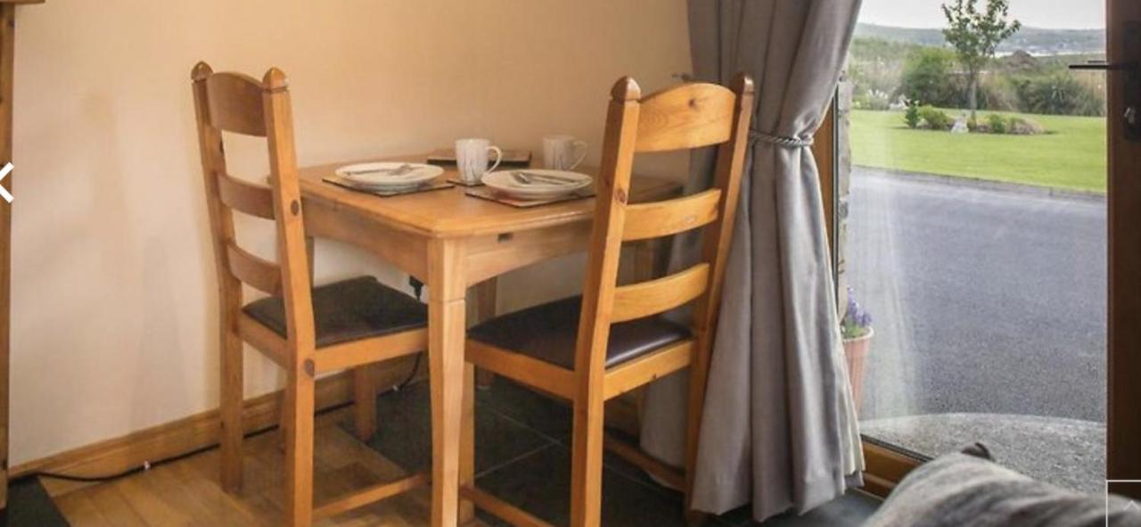 Appartamento Ocean View Cleggan Esterno foto